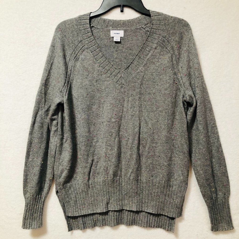 Old Navy Gray Long Sleeve V Neck Sweater Size Small - Picture 1 of 10